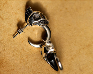 Skull stud earrings