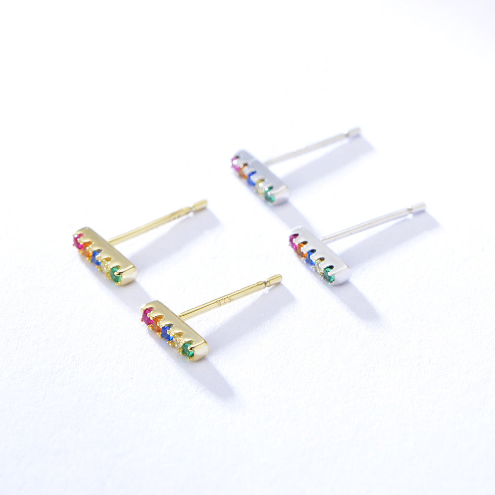 Zigzag stud earrings