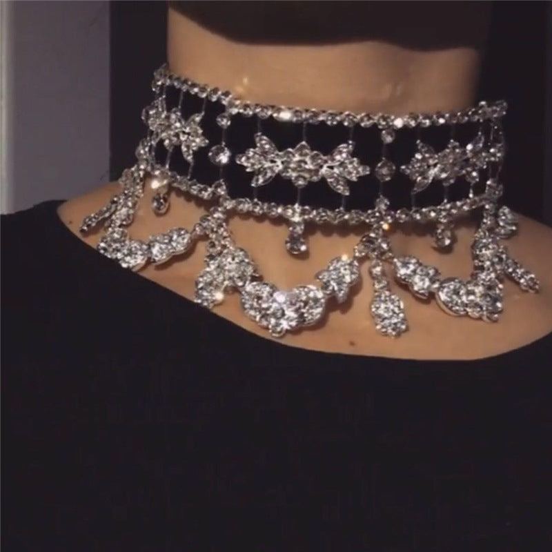New Sexy Necklaces And Necklaces In Spring