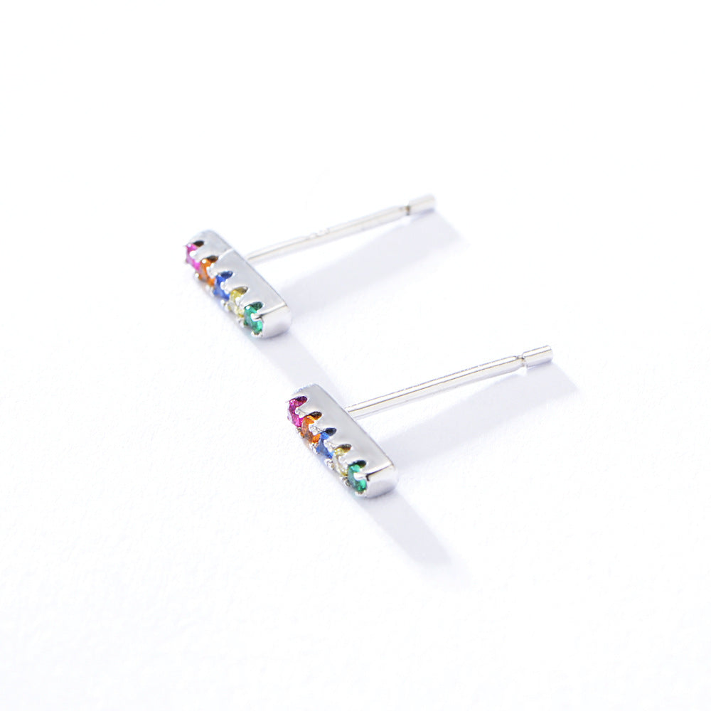 Zigzag stud earrings