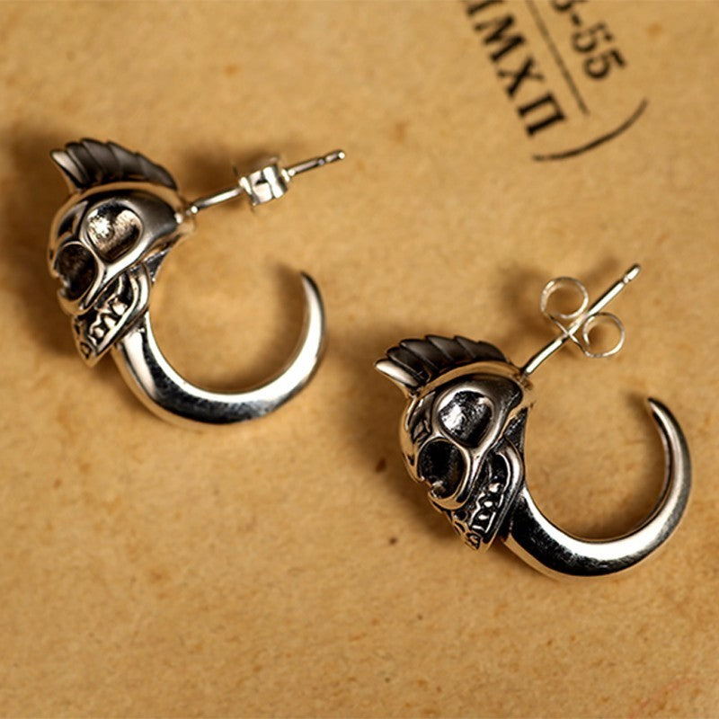 Skull stud earrings