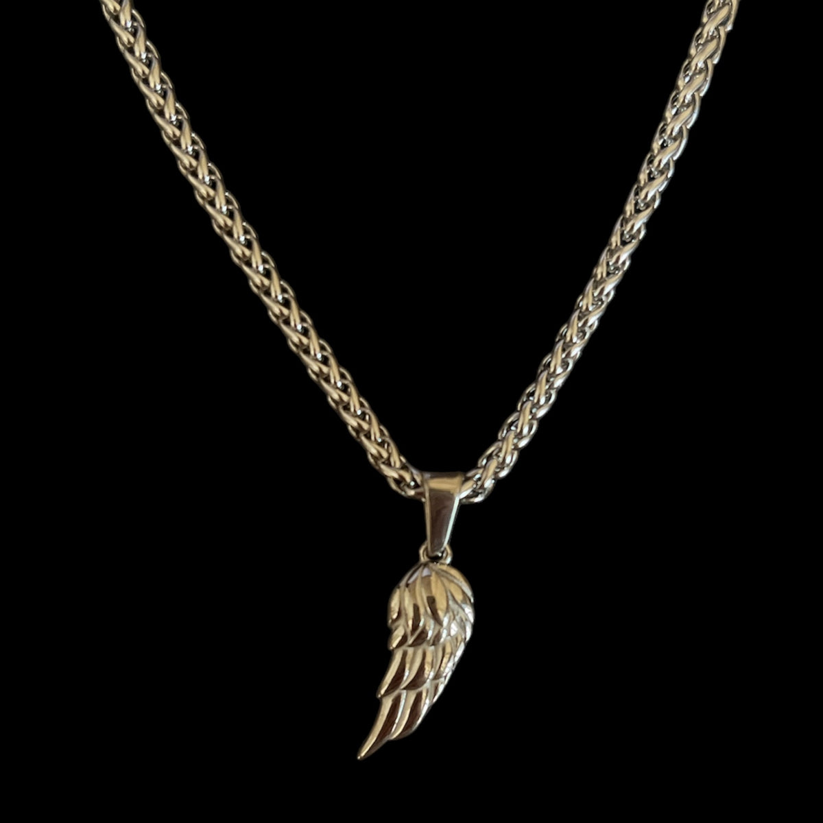 Necklaces stylish trendy and elegant jewelry for women